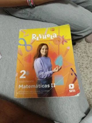 Matemáticas II. 2 Bachillerato. Revuela