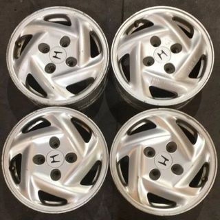 HONDA RADIO 15 4 TORNILLOS JUEGO DE LLANTAS