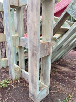 Sofá de palets tratado para exterior