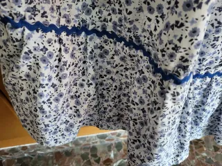 Falda huertana niña floral azul