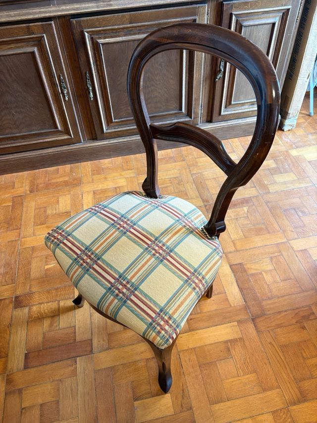 Set 5 sillas de madera con tapicería