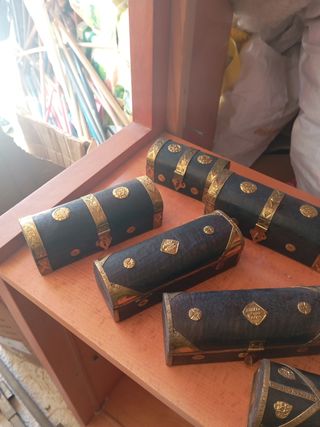 Set di scatole e bauli vintage in legno e metallo