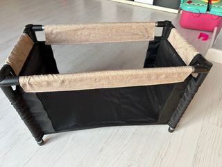 Cuna de viaje para muñecas