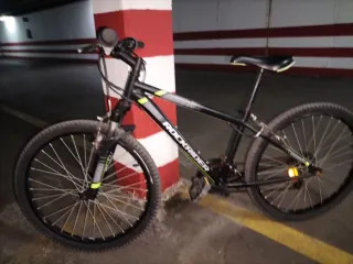 Lote 4 bicicletas (montaña y paseo)