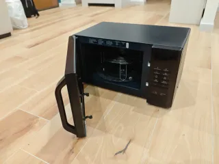 Microonde Samsung 23L - mod.MG23K3513AK/ET