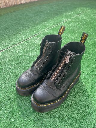 Botas Dr. Martens Negras Cremallera
2 usos 
