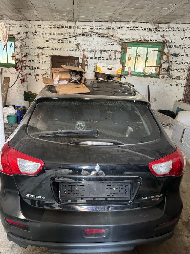 Portón Mitsubishi Lancer