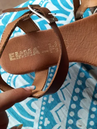 Sandalias de cuña piel marrón y blanca