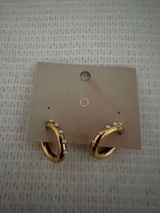 Argolas Douradas Parfois com Pérolas