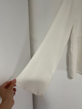 Blusa Zara manga larga blanca