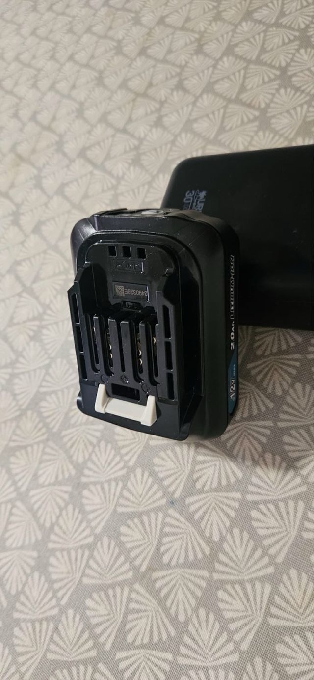 Batteria Makita 12V 2.0Ah