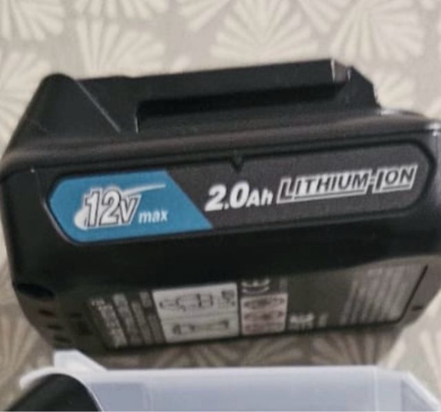 Batteria Makita 12V 2.0Ah