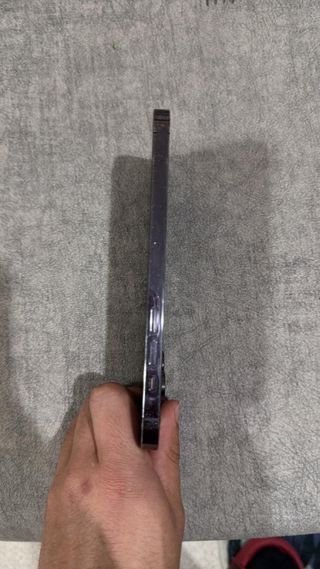 iPhone 14 Pro Max Violeta.