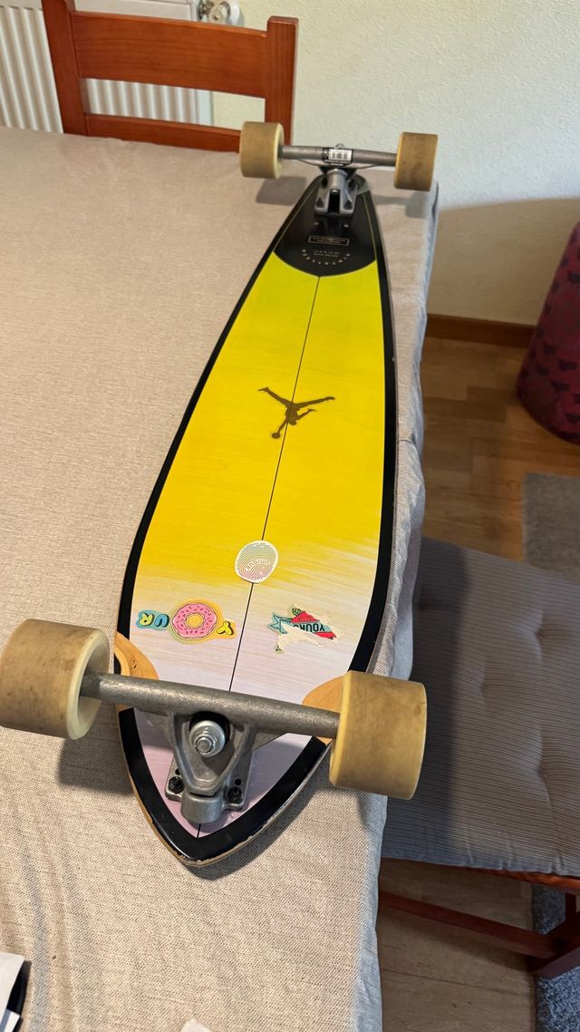 Longboard madera y lija negra