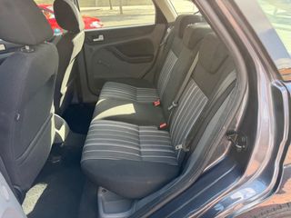 Ford Focus 1.6 GASOLINA 100 CV 5 PUERTAS
