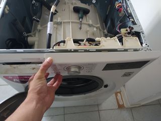 Riparazioni e Pulitura  della Lavatrice