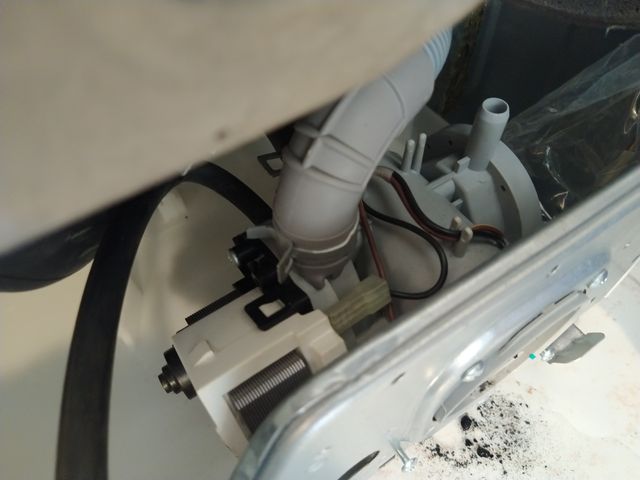 Riparazioni e Pulitura  della Lavatrice