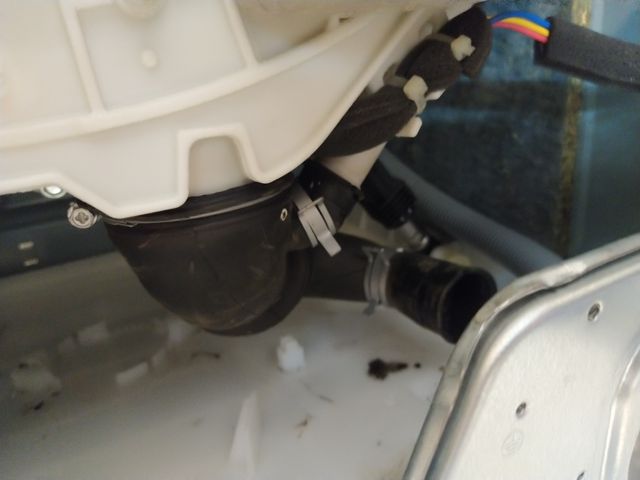 Riparazioni e Pulitura  della Lavatrice