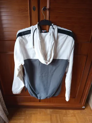 Cortavientos Hombre Ellesse Gris y Blanco