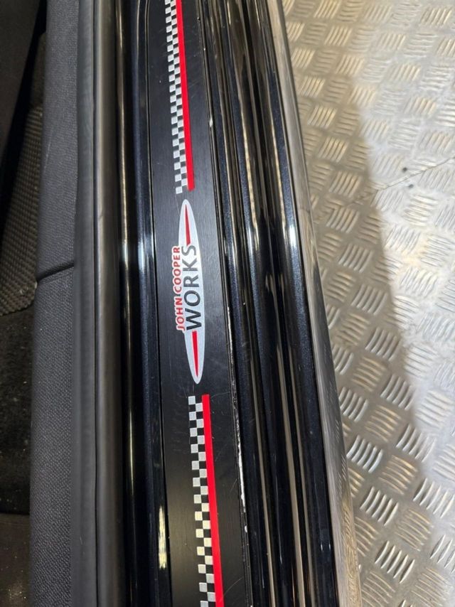 MINI Paceman MINI PACEMAN JOHN COOPER WORKS