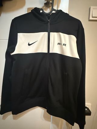 ropa deportiva y resto casual niño