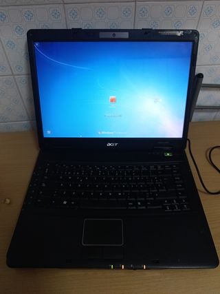 Portatile Acer Extensa 5230E con Windows 7 Professional e CARICATORE