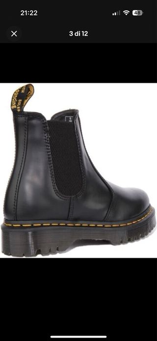 Dr. Martens Chelsea Boots Nere con cuciture gialle