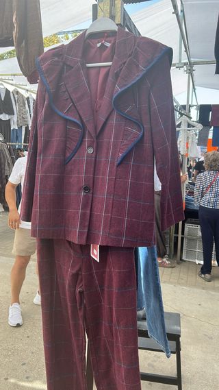 Traje de chaqueta y pantalón a cuadros