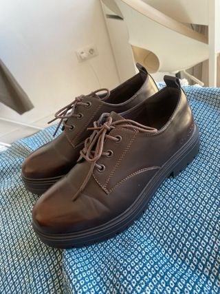 Zapatos marrones de vestir