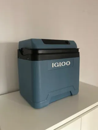 -Nevera portátil Igloo eléctrica 