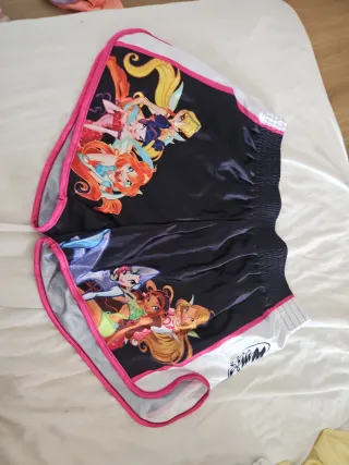 Pantalón corto Winx estilo boxeo