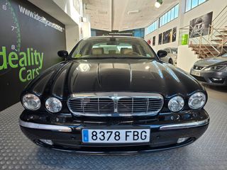JAGUAR XJ XJ6 2.7D V6 Executive