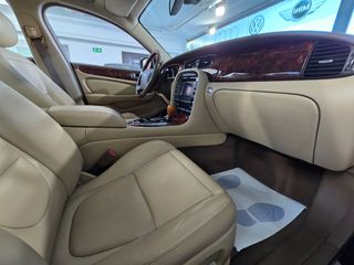 JAGUAR XJ XJ6 2.7D V6 Executive