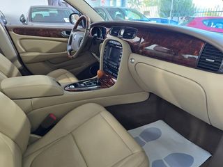 JAGUAR XJ XJ6 2.7D V6 Executive