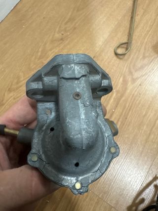 Bomba gasolina SEAT 600 para piezas