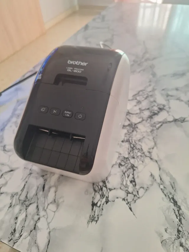 Impresora de etiquetas Brother QL-800
