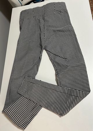 Pantalón Zara cuadros blanco y negro