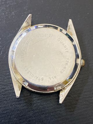 4. Casse di oorologi  da riparare