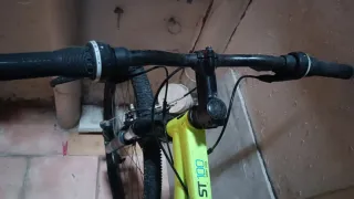 Bicicleta Rockrider 100 Amarilla