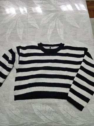Jersey de rayas blanco y negro