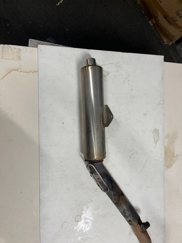 Escape Honda CBR 125 JC34