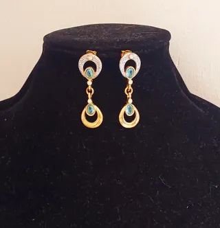 Pendientes baño de oro con piedras turquesa