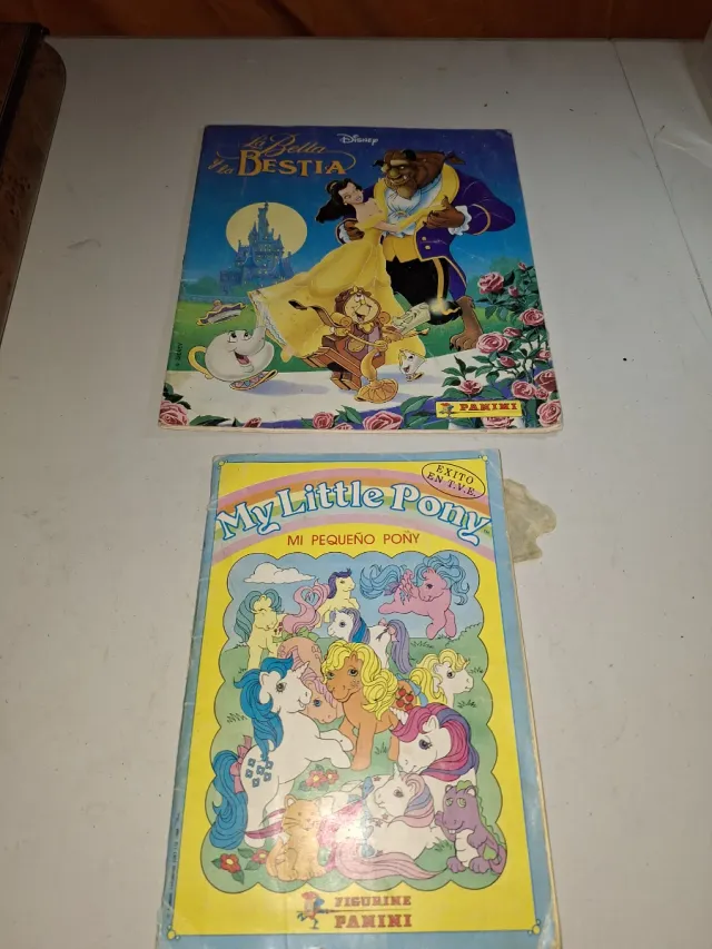 Lote 2 álbumes Panini años 80