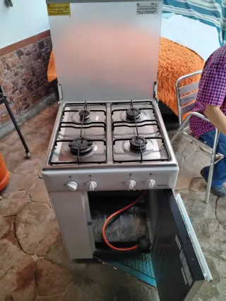 Cocina de gas 4 fuegos