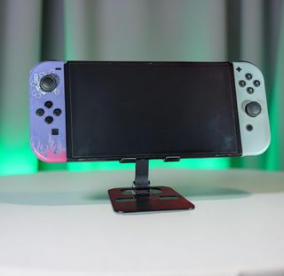 Nintendo Switch OLED viola/bianco