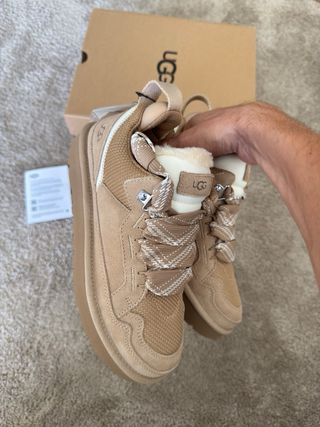 UGG Lowmel Sand Beige/Castanho