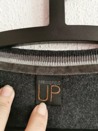 Jersey de chico talla XL de Springfield.