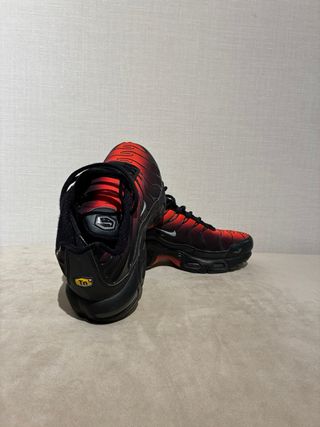 Nike TN Air Max Plus Rojo y Negro
