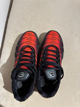 Nike TN Air Max Plus Rojo y Negro