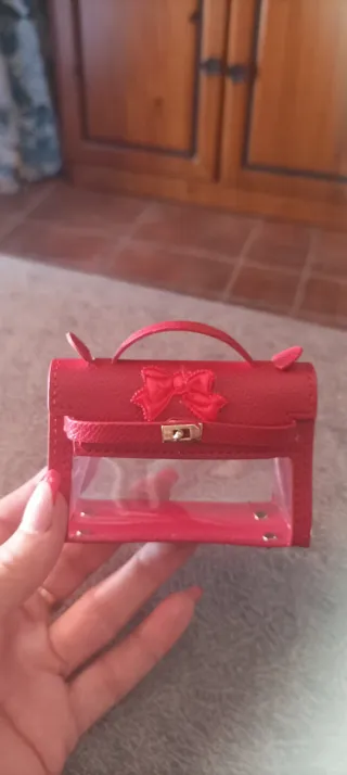 Mini bolso rojo con lazo transparente